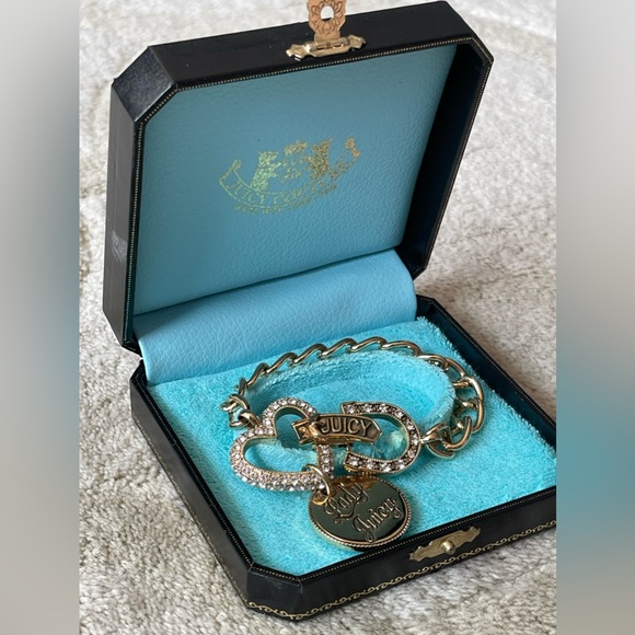 Juicy Couture ‘Lady Juicy’ heart and horseshoe chain bracelet - Picture 4 of 9